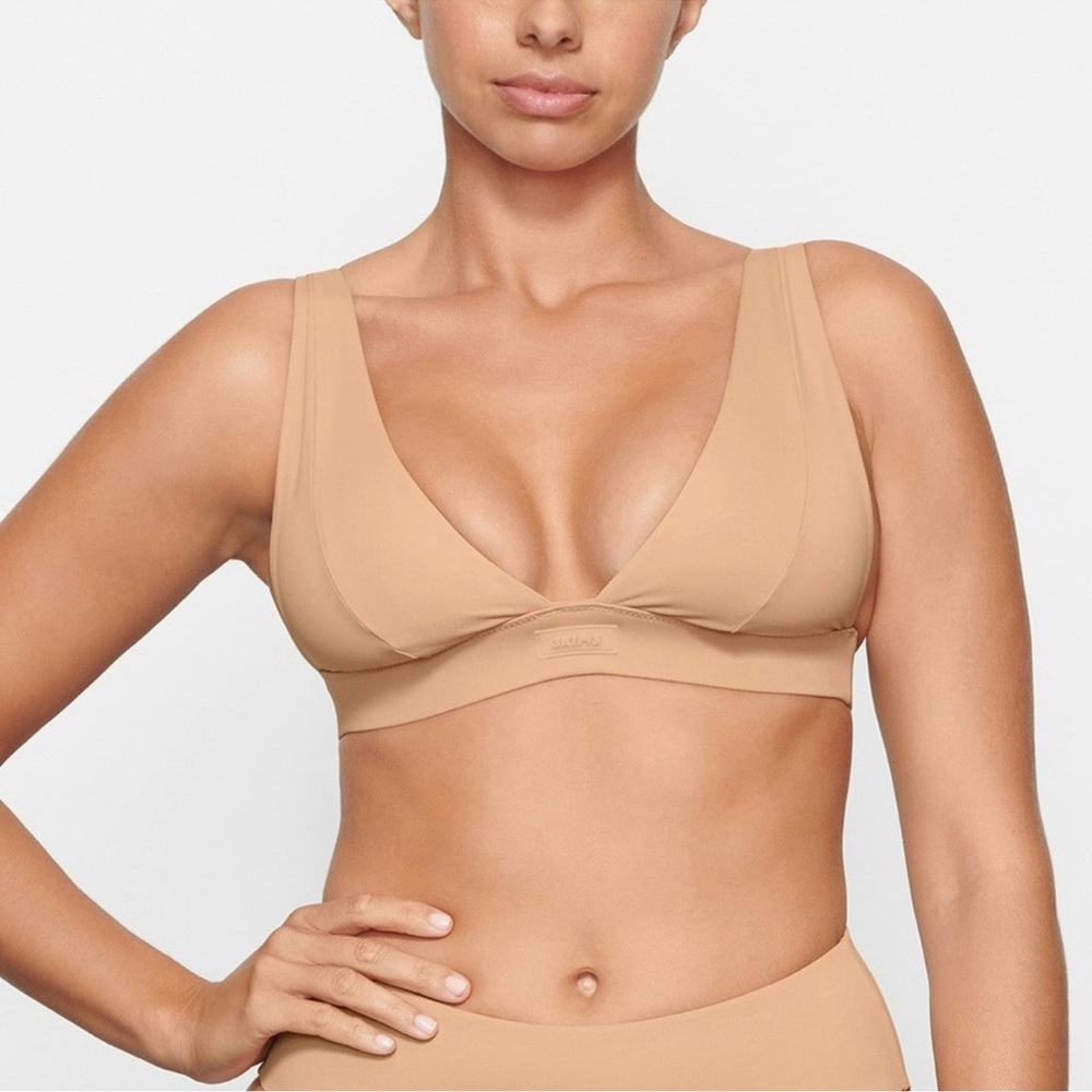 SKIMS Plunge Bikini top